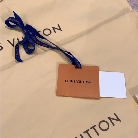 Louis Vuitton Accessories - LV gift tag